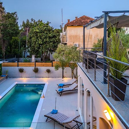 Villa B&D Zadar For The Complete Pleasure Of Vacation !Heated! Private Pool! Green Oasis In The Center Of Zadar, 100M From The Sea Exterior foto