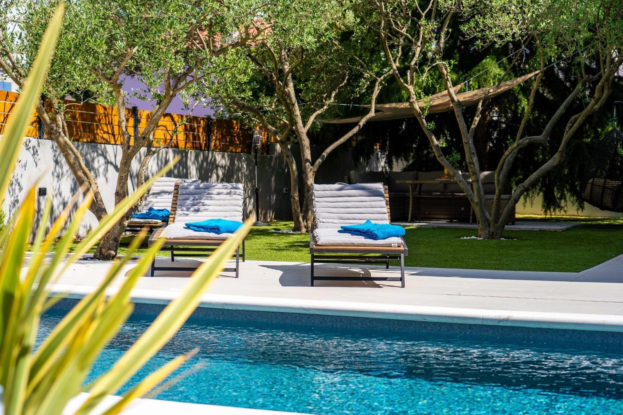 Villa B&D Zadar For The Complete Pleasure Of Vacation !Heated! Private Pool! Green Oasis In The Center Of Zadar, 100M From The Sea Exterior foto